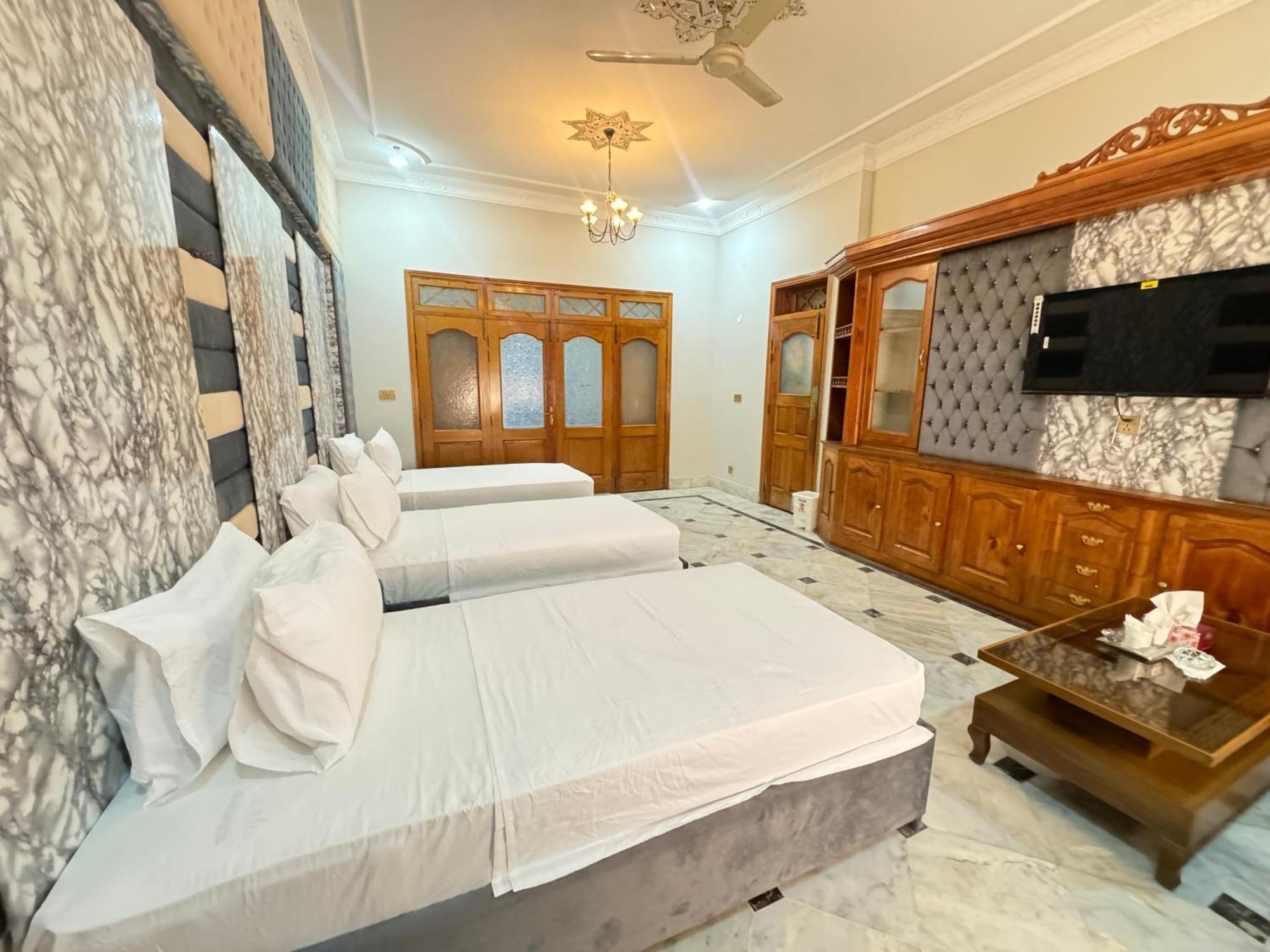 Royal Executive Inn Guest House İslamabad Dış mekan fotoğraf