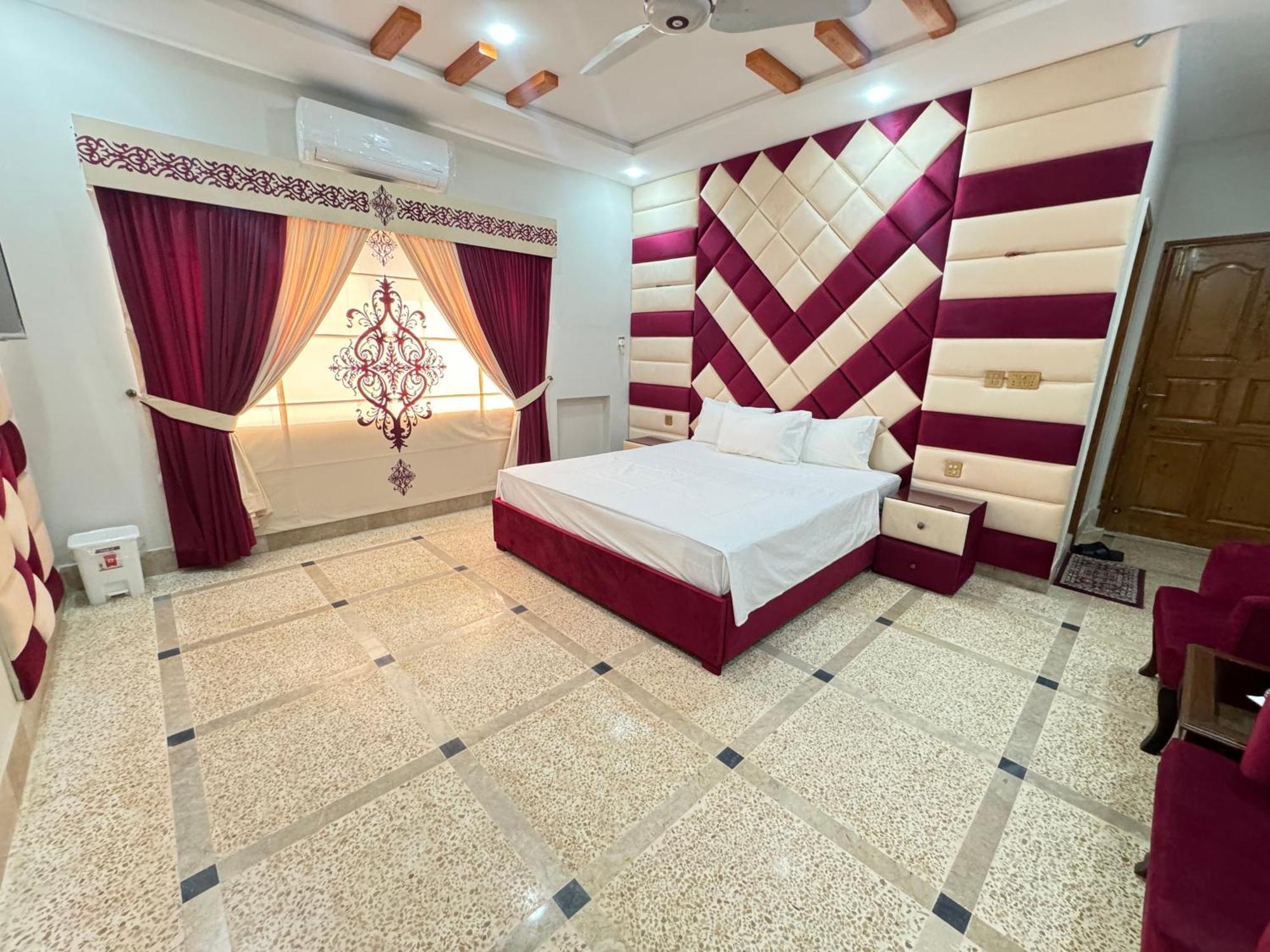 Royal Executive Inn Guest House İslamabad Dış mekan fotoğraf